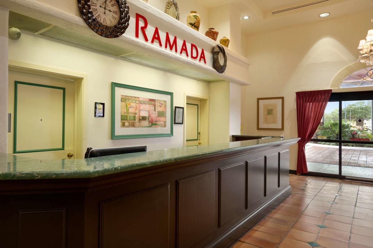 Ramada By Wyndham Kissimmee Downtown Hotel Exteriér fotografie