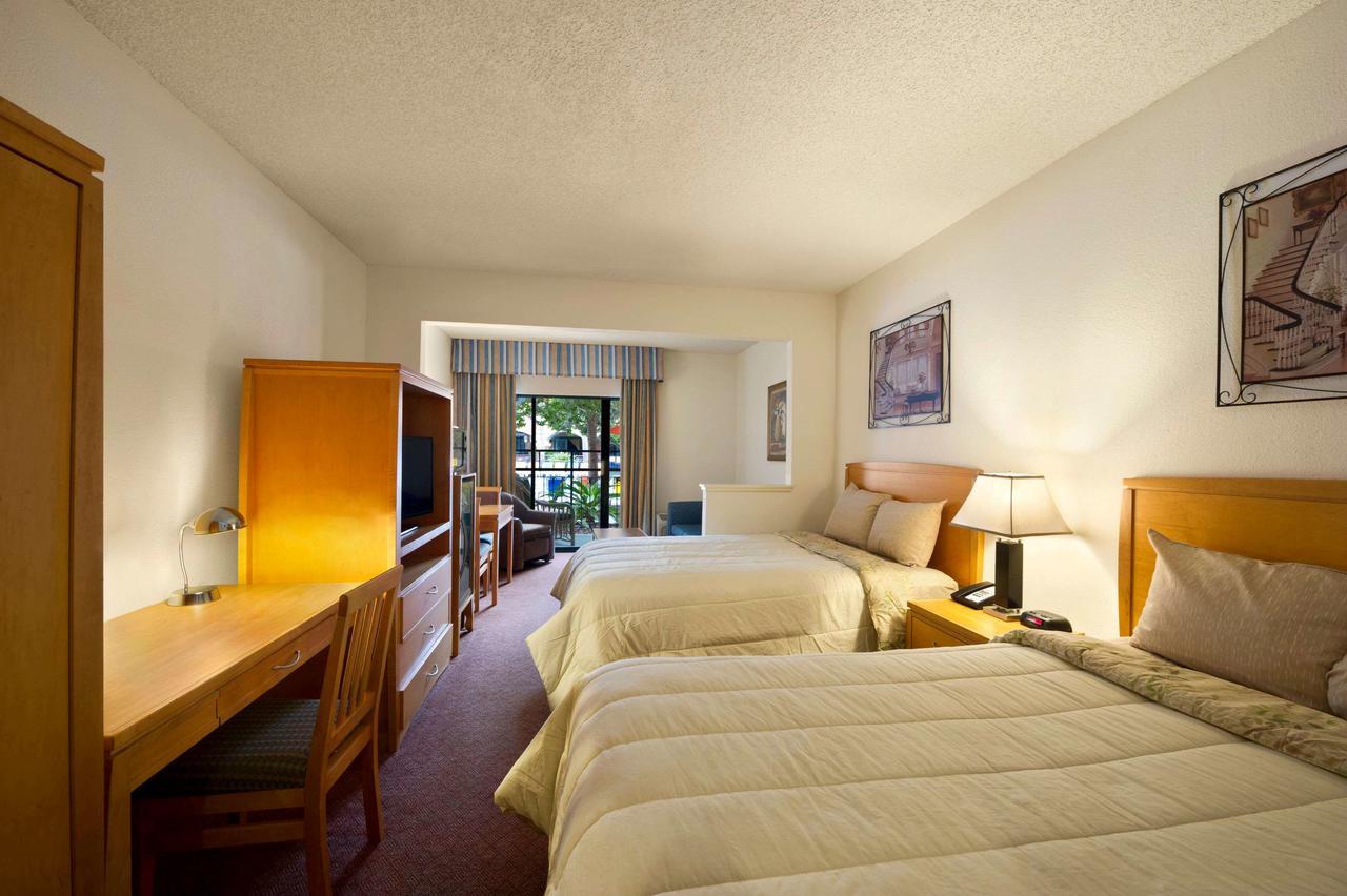 Ramada By Wyndham Kissimmee Downtown Hotel Exteriér fotografie